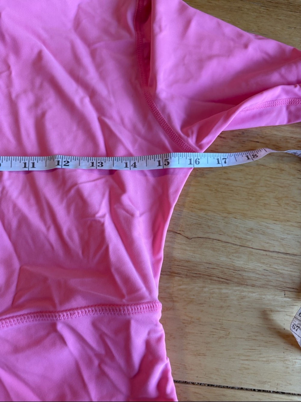 Tesla Women's Long Sleeve Pink Zip-Front Cinch Swim Top - Picture 8 of 9